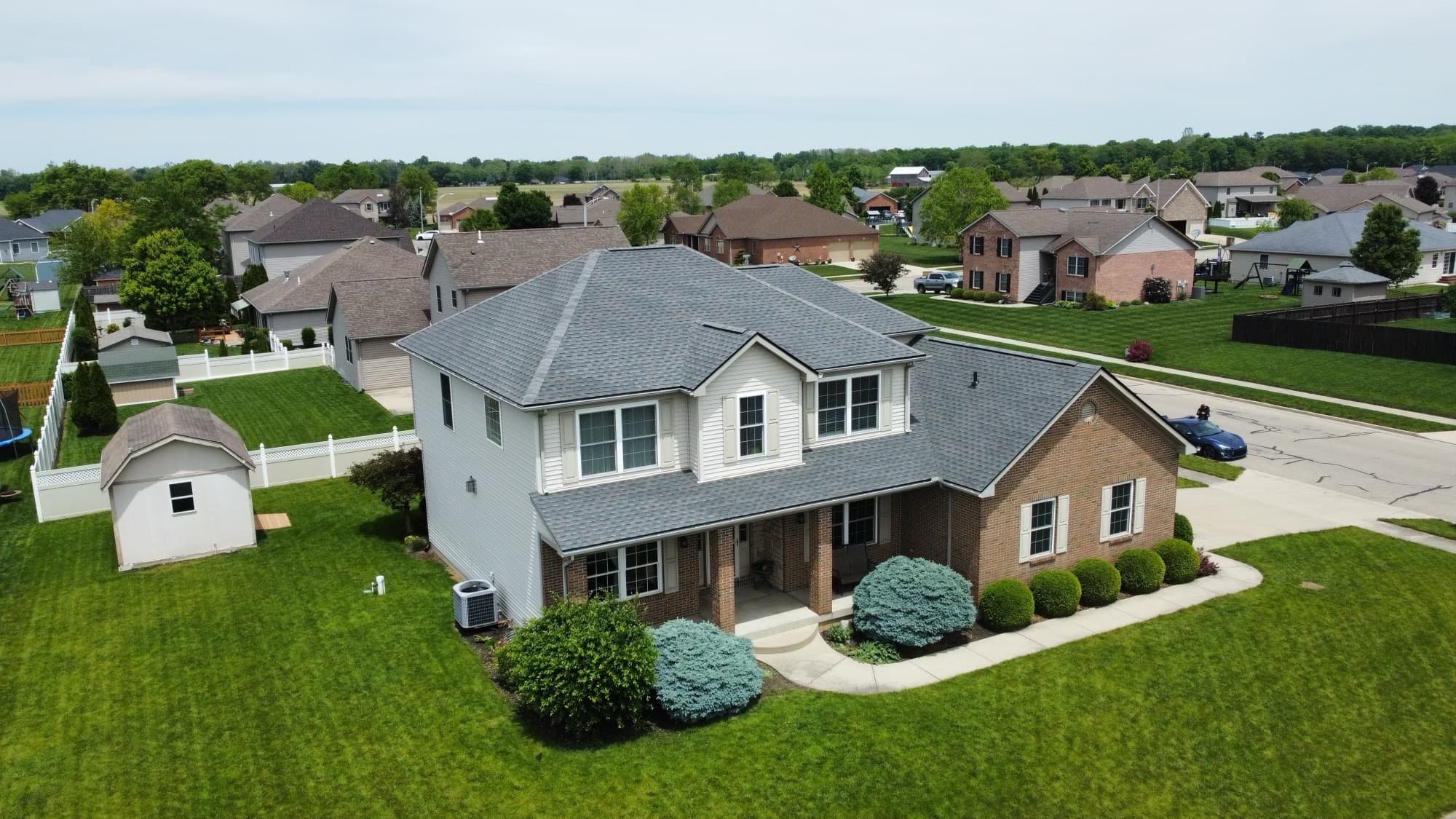 New shingle roof in Piqua, OH