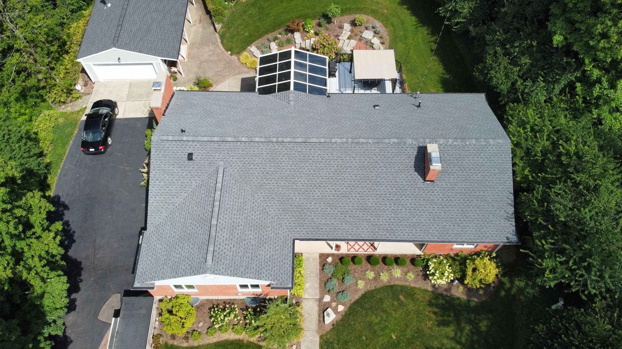 Large home roof installation in Cincinnati, OH
